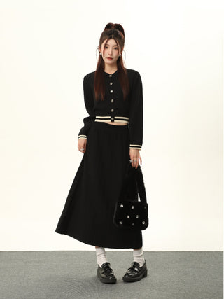 Contrast color striped knit cardigan and high waist slim skirt