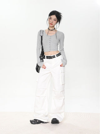 Long-sleeved cropped knit cardigan