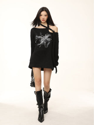 One-shoulder spider graphic long-sleeved top