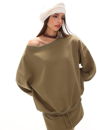 One-shoulder oversize sweatshirt