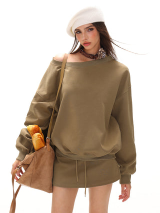 One-shoulder oversize sweatshirt