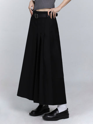 SA-line medium length pleated skirt