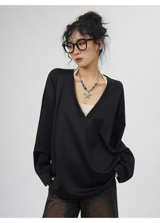 V-neck long-sleeved oversize T-shirt