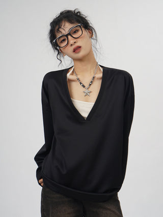 V-neck long-sleeved oversize T-shirt