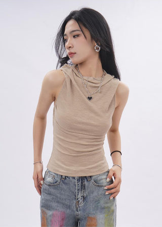 Hooded backless vest