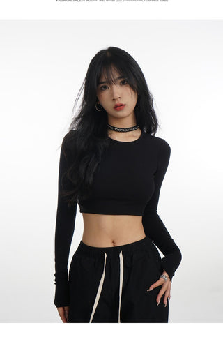 Backless long-sleeved T-shirt with removable chest pad