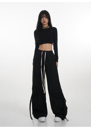 Backless long-sleeved T-shirt with removable chest pad