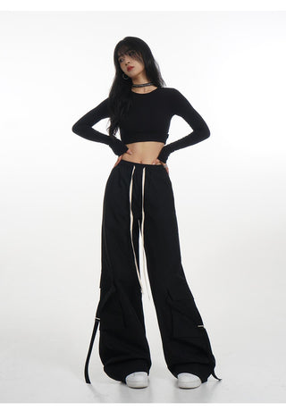 Backless long-sleeved T-shirt with removable chest pad