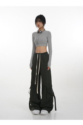 Backless long-sleeved T-shirt with removable chest pad