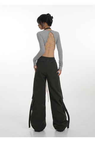Backless long-sleeved T-shirt with removable chest pad