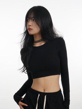 Backless long-sleeved T-shirt with removable chest pad