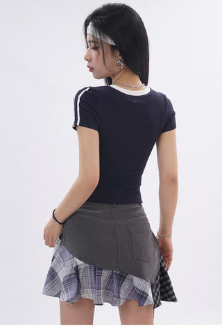 Contrast color line sporty top