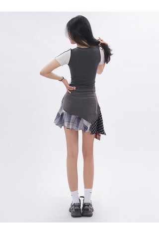 Contrast color line sporty top