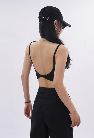 Knotted camisole top with chest pad