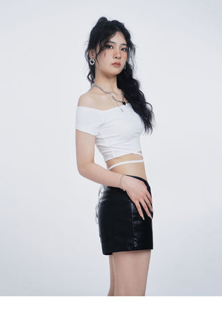 Crop one-shoulder slim top