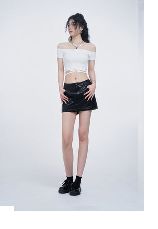 Crop one-shoulder slim top