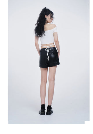 Crop one-shoulder slim top