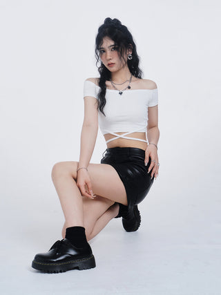 Crop one-shoulder slim top
