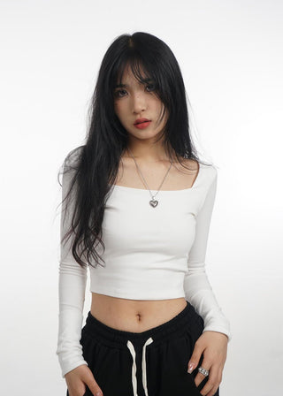 Double layer square collar T-shirt