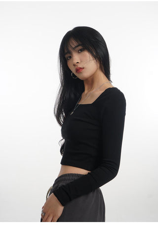 Double layer square collar T-shirt