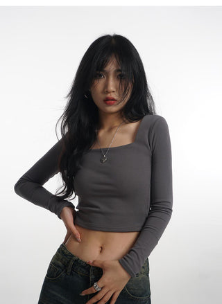 Double layer square collar T-shirt