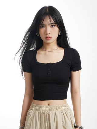 Elastic slim fit crop top