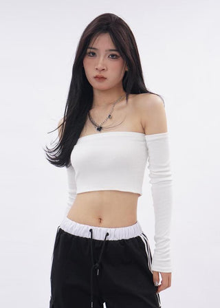 Off-shoulder crop tube top