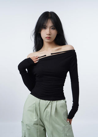 Off-shoulder long sleeve slim T-shirt
