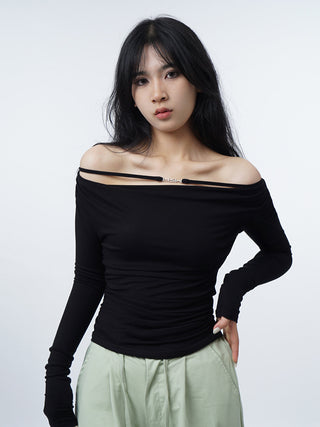 Off-shoulder long sleeve slim T-shirt