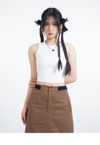 Black hollow backless vest