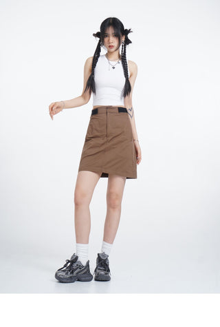 Black hollow backless vest