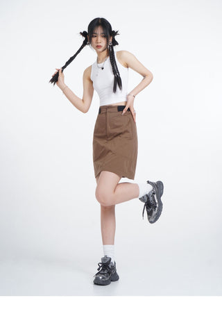 Black hollow backless vest