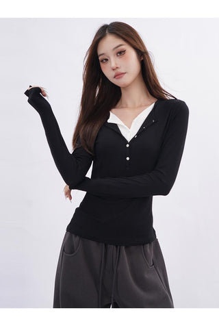 Fake two-piece v-neck T-shirt