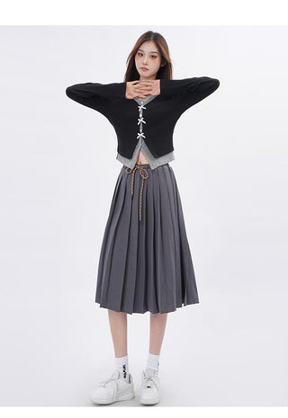 Contrast color V-neck fake two-piece knitted sweater