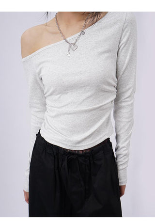 Off-shoulder crop long-sleeved slim top