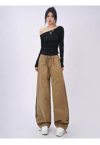 Off-shoulder crop long-sleeved slim top