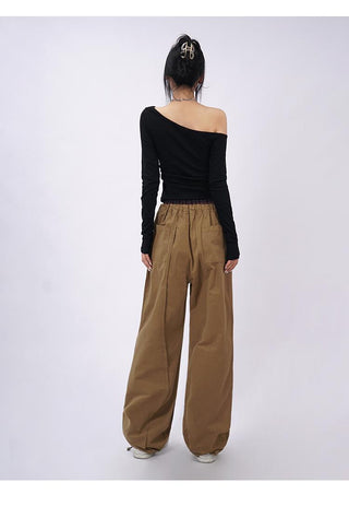 Off-shoulder crop long-sleeved slim top