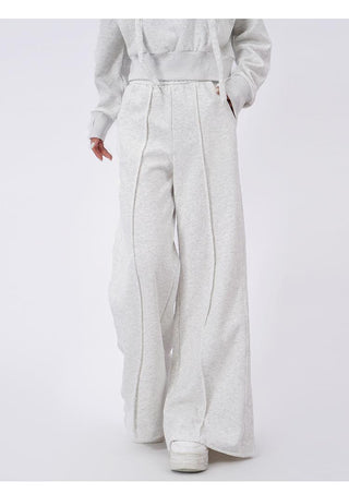 Hooded sweatshirt and sporty  wide-leg sweatpants
