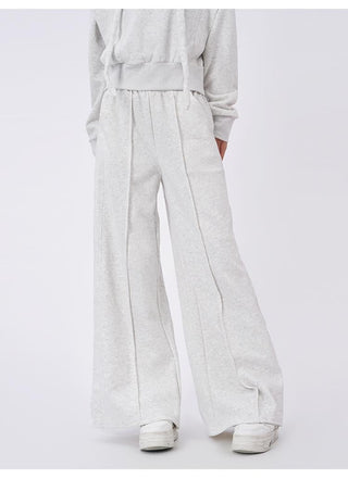 Hooded sweatshirt and sporty  wide-leg sweatpants