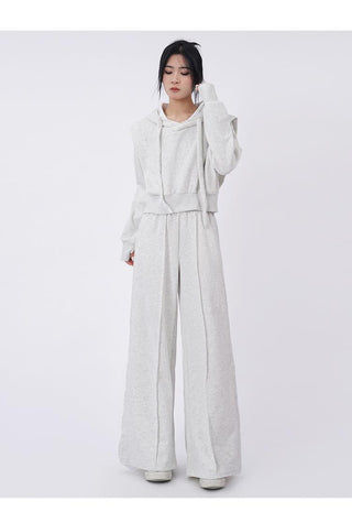 Hooded sweatshirt and sporty  wide-leg sweatpants
