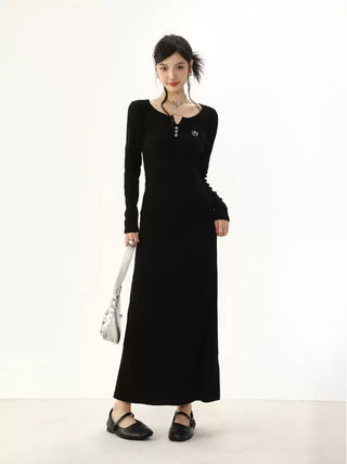 Distressed half-open collar knitted dress