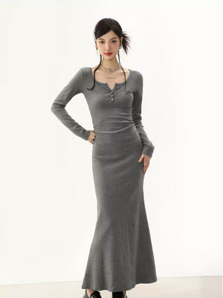 Distressed half-open collar knitted dress