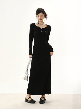 Distressed half-open collar knitted dress