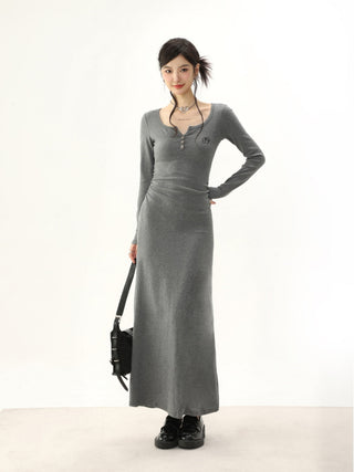 Distressed half-open collar knitted dress