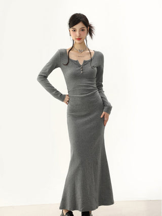 Distressed half-open collar knitted dress