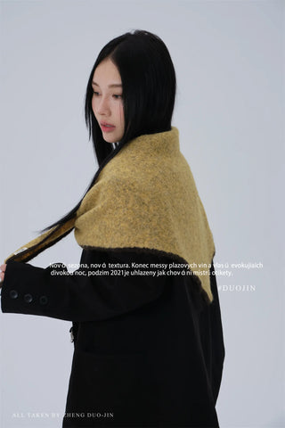 contrast triangle shawl