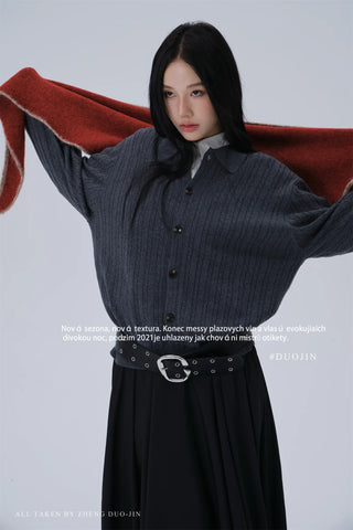 contrast triangle shawl