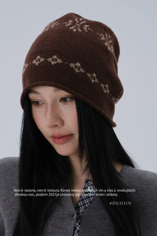 hemming knit beanie