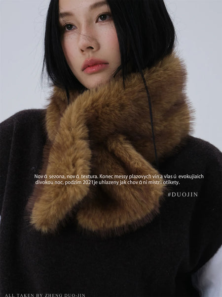 fur cross scarf