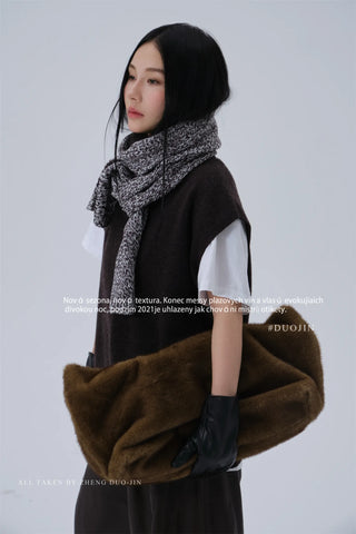 arabesque knit scarf